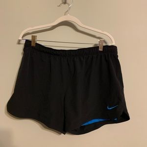 NIKE ATHLETIC SPANDEX SHORTS